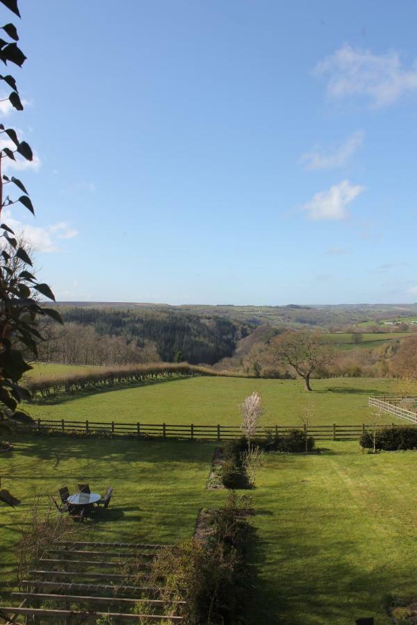 Mallyan Spout Hotel Goathland Exterior foto